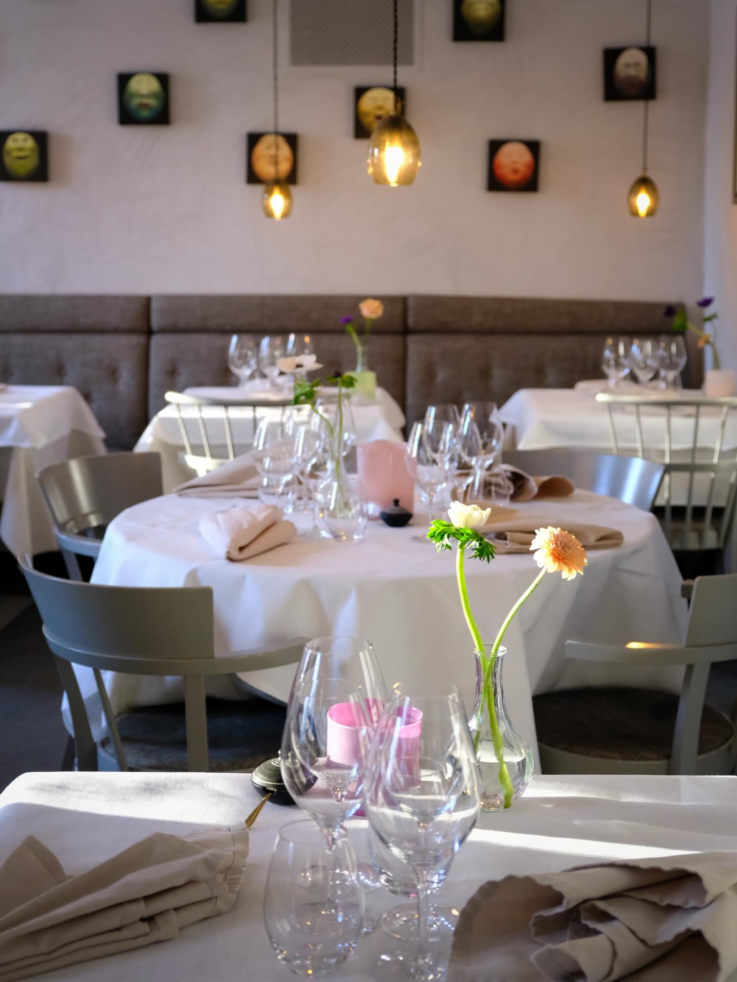 Oäkta pigan spökar på Hotell Villa Anna